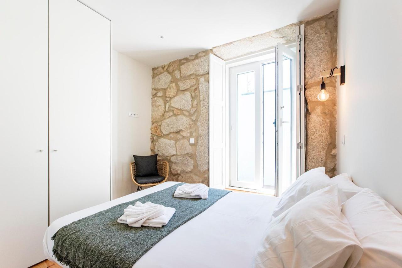 Central Studio W/ Pool, Ac & Patio By Lovelystay OOporto Esterno foto