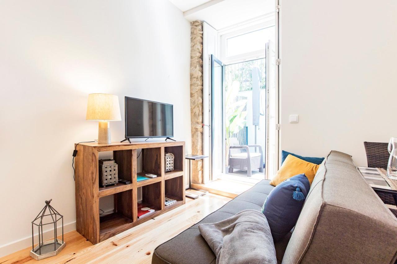 Central Studio W/ Pool, Ac & Patio By Lovelystay OOporto Esterno foto