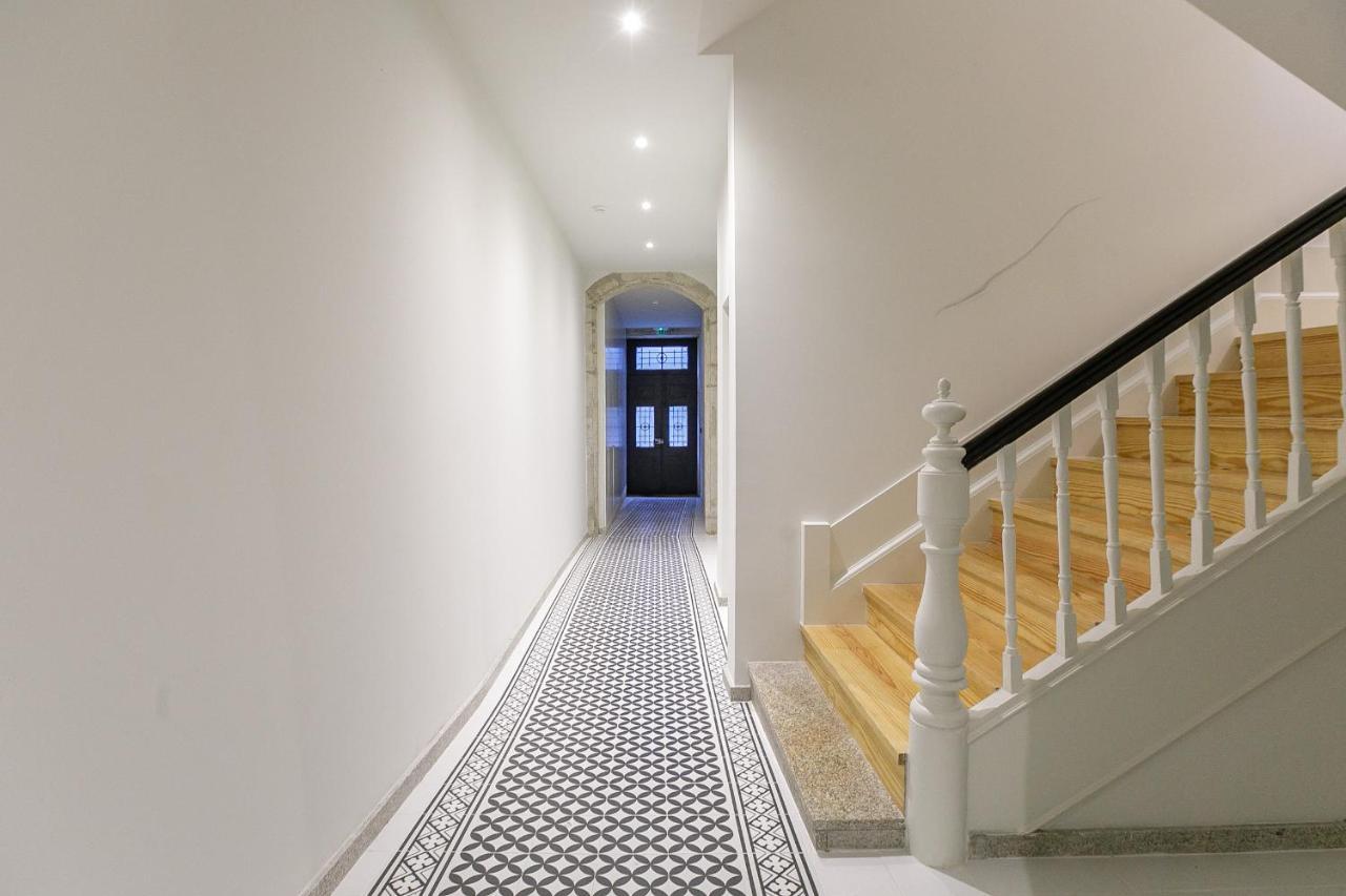 Central Studio W/ Pool, Ac & Patio By Lovelystay OOporto Esterno foto