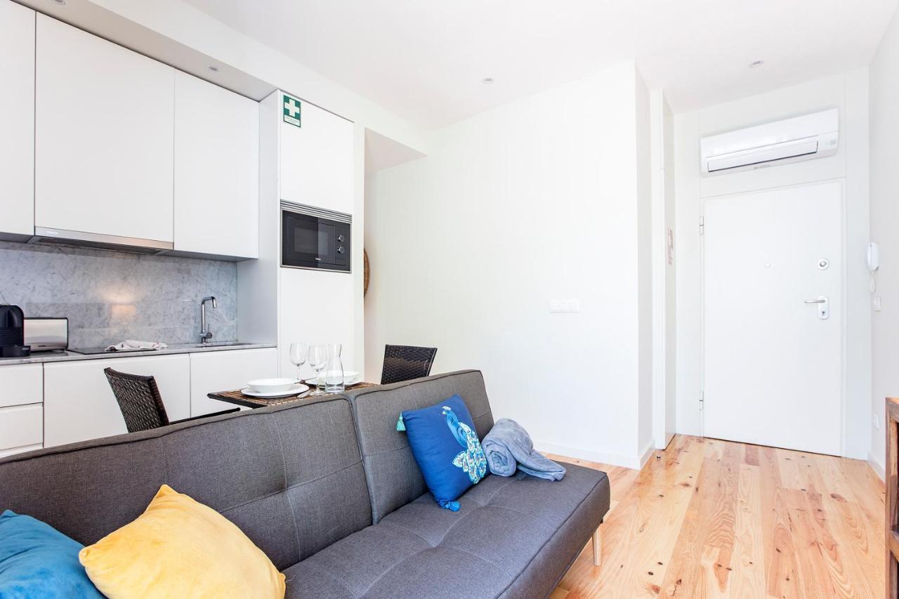 Central Studio W/ Pool, Ac & Patio By Lovelystay OOporto Esterno foto