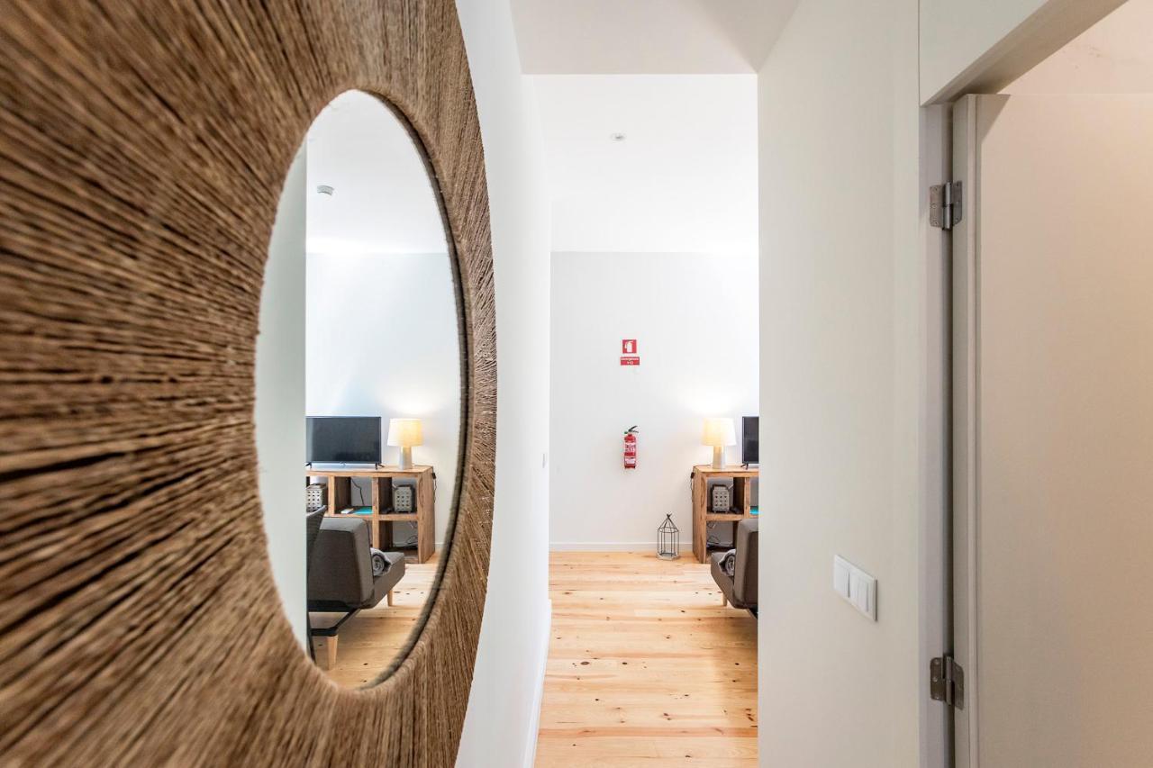 Central Studio W/ Pool, Ac & Patio By Lovelystay OOporto Esterno foto